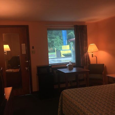 Royal Inn Портсмут Экстерьер фото